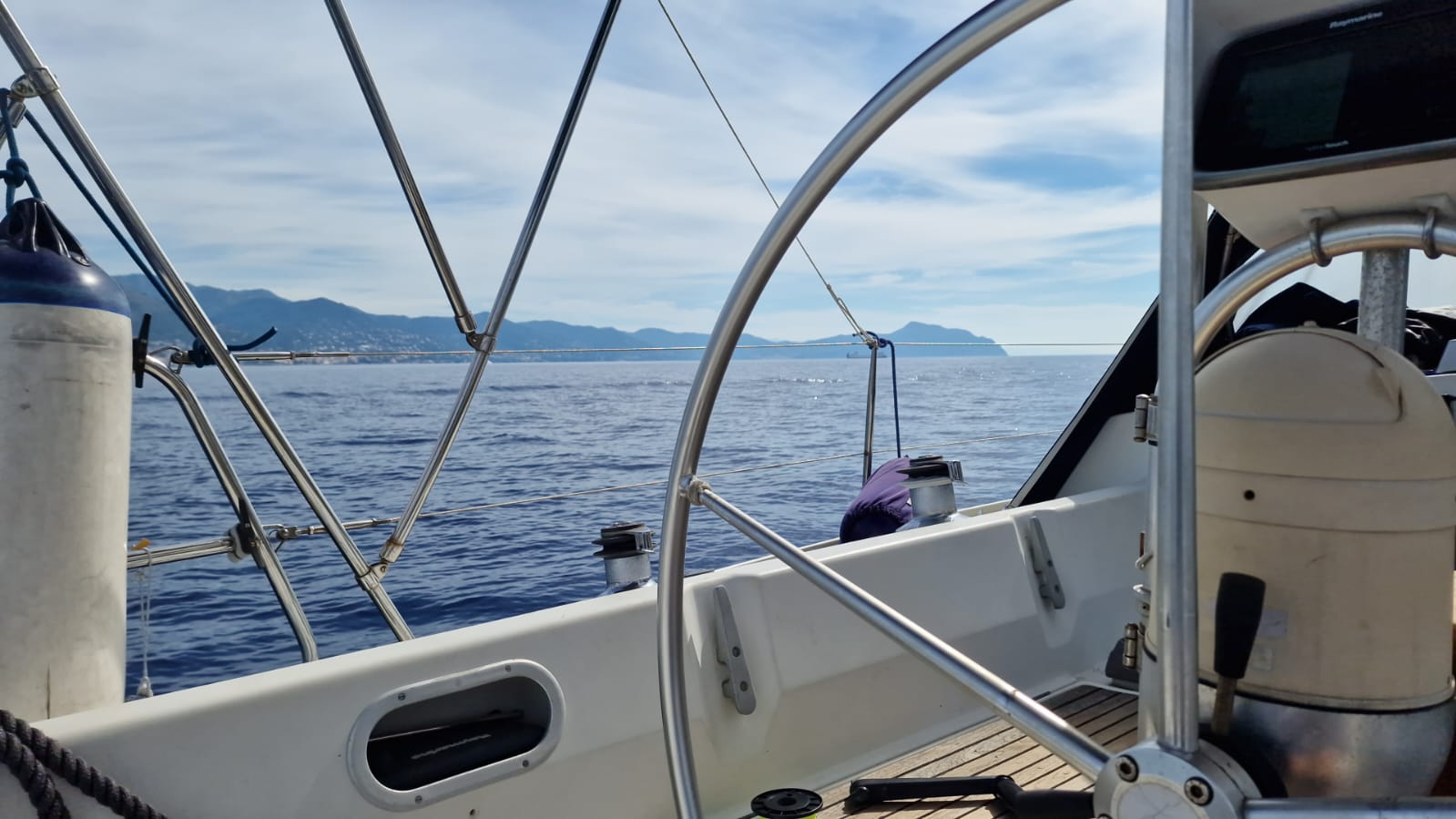 Bénéteau First 375 da affittare a  Genova