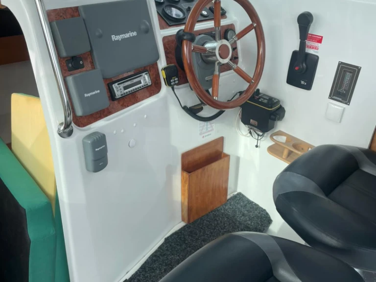 Noleggio barche Jeanneau Merry Fisher 695 a Gives su Samboat