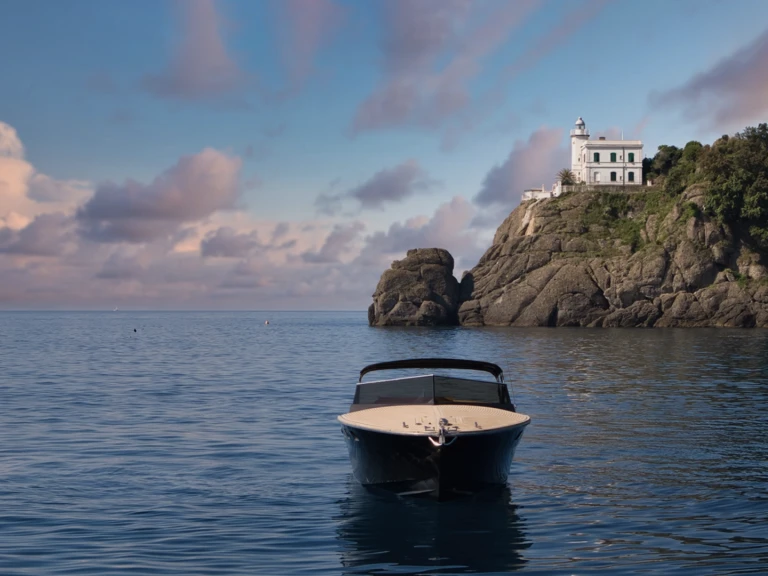 Noleggio a Saint-Tropez – Magnum 38 su SamBoat