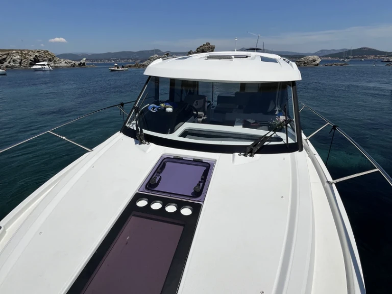 Noleggio a Six-Fours-les-Plages – Bénéteau Antares 9 OB su SamBoat