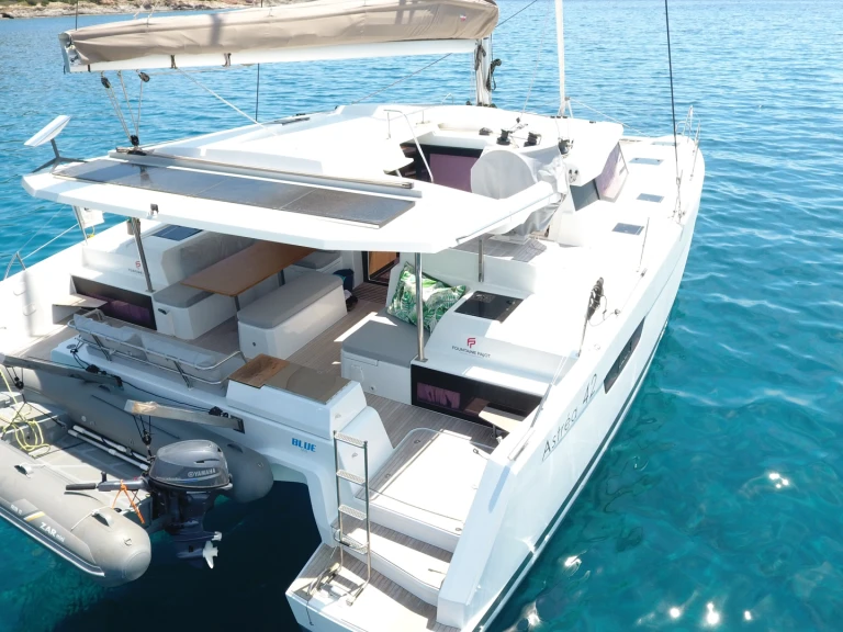 Noleggio Catamarano a Atene – Fountaine Pajot Astrea 42