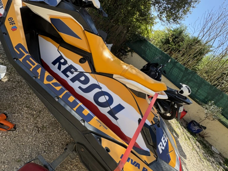 Noleggio barche Saint-Tropez economico Spark