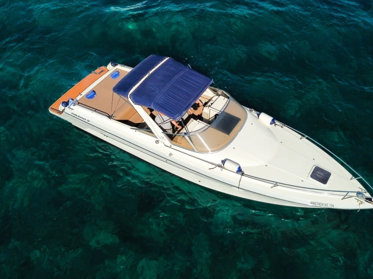 Cranchi Endurance 31 da affittare a  Laganás