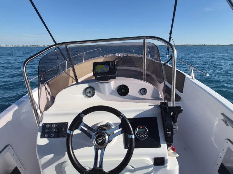 Noleggio Barca a motore con o senza skipper Insidias Marine a Nona