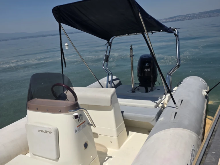 Noleggio a Évian-les-Bains – Zodiac Medline 580 su SamBoat