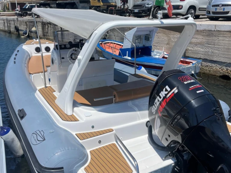 Colbac Shark 720  da affittare a  Marsala