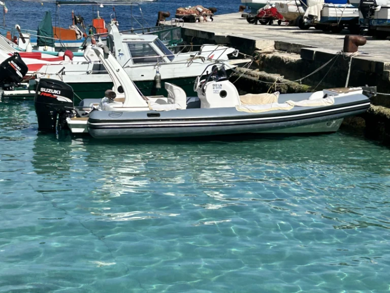 Noleggio a Marsala – Colbac Shark 720  su SamBoat