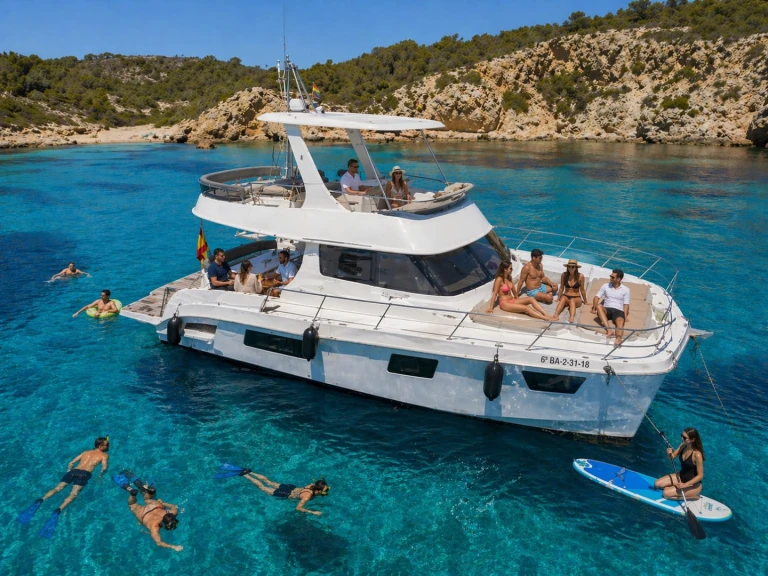 Noleggio a Torrevieja – Flash Catamarans Flash Cat 43 Special Edition su SamBoat