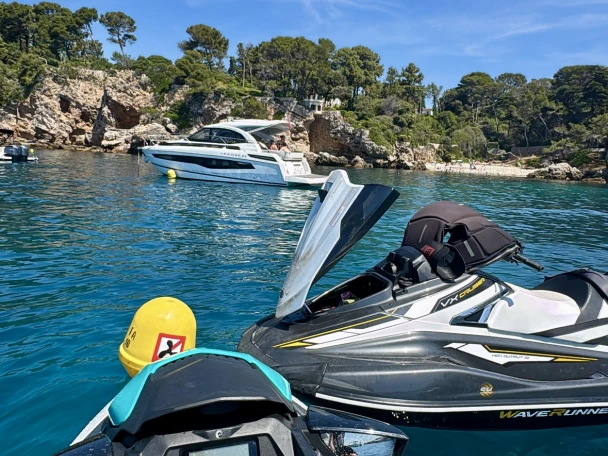 Sea-Doo GTI 130 da affittare a  Antibes