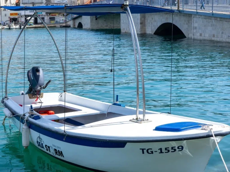 Noleggio barche Trogir economico Motorboat