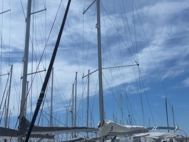 Noleggio Barca a vela con o senza skipper Bénéteau a Salivoli