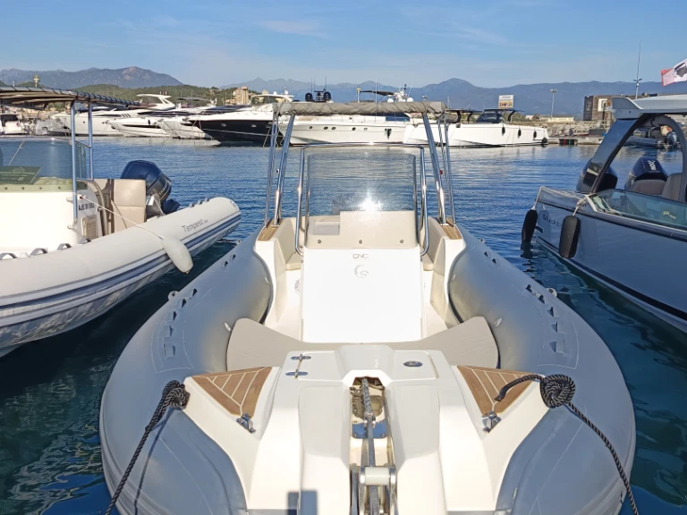 Gommone a noleggio a Ajaccio al miglior prezzo