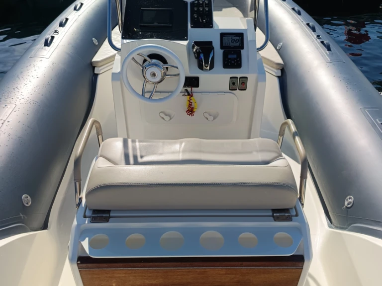 Noleggio a Ajaccio – Capelli Tempest 775 su SamBoat