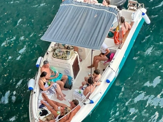 Noleggio Barca a motore a Polignano a Mare – Marinello Eden 22