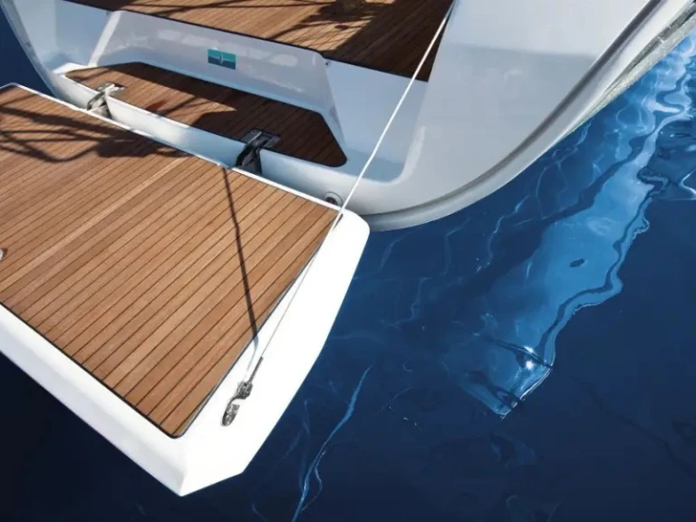 Noleggio a Zara – Bavaria Cruiser 37 su SamBoat