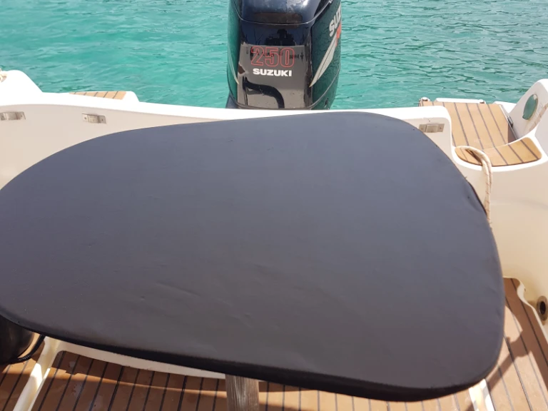 Noleggio Barca a motore a Martigues – Jeanneau Cap Camarat 7.5 WA