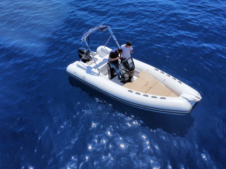Noleggio Gommone con o senza skipper Magnus a Porto Rotondo