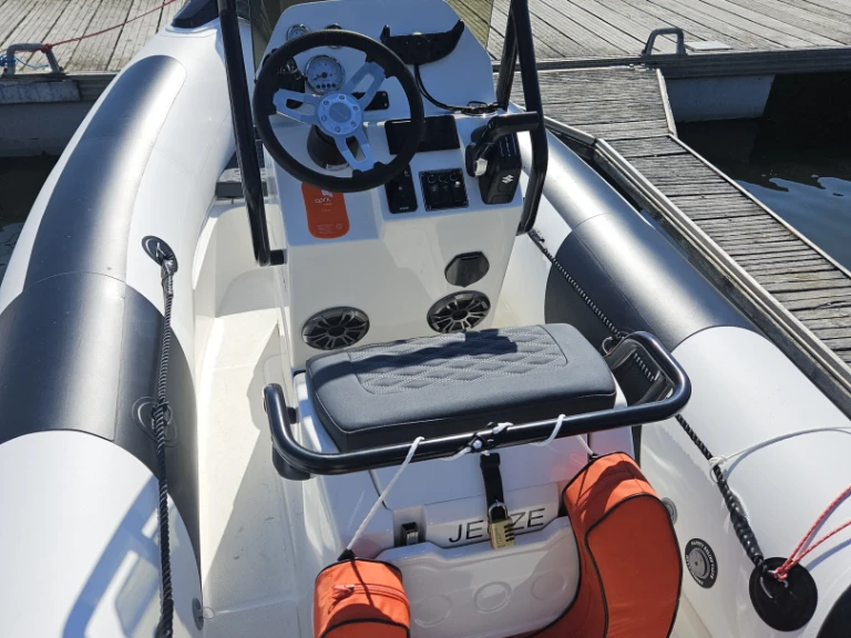 Noleggio barche 3D Tender TR54 a Pornichet su Samboat