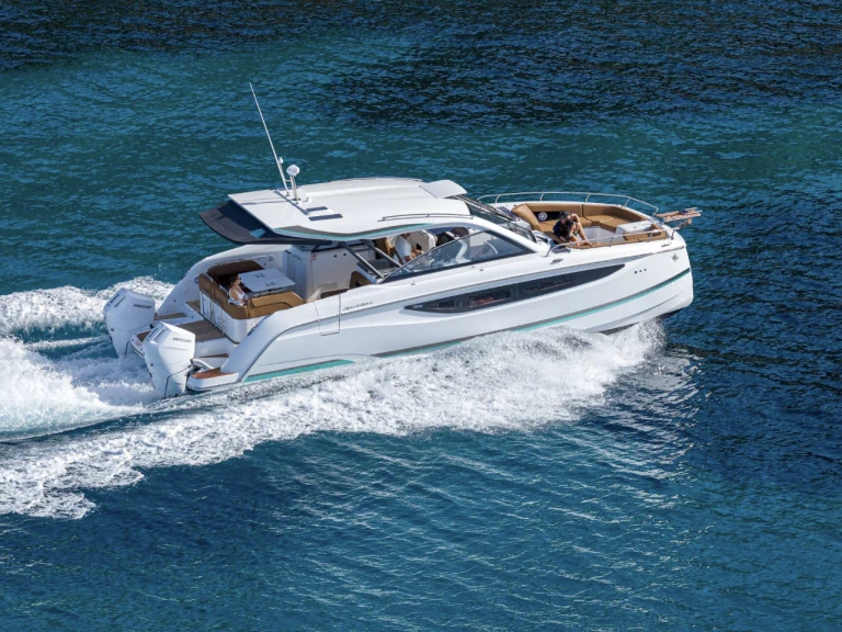 Noleggio Yacht di lusso Jeanneau con patente nautica