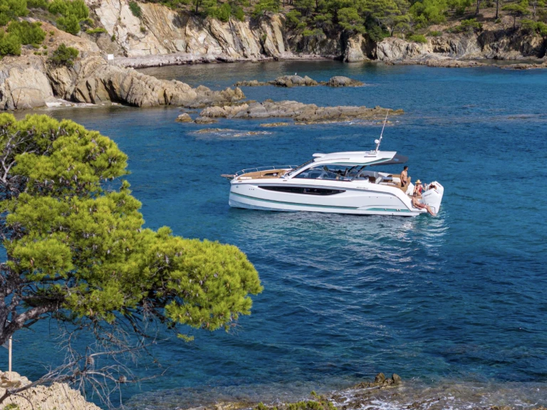 Jeanneau TH 33 da affittare a  Grand Piquey