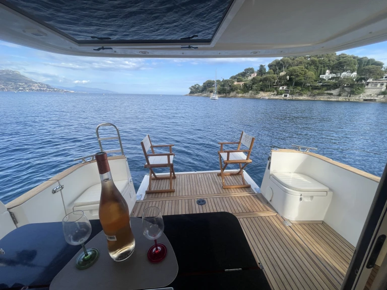 Noleggio Barca a motore a Beaulieu-sur-Mer – Greenline Greenline 33