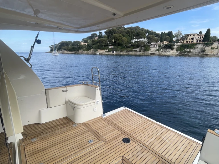 Noleggio Barca a motore Greenline con patente nautica