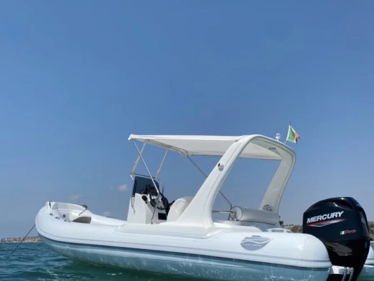 Noleggiare una Colbac Shark 580 a Marsala