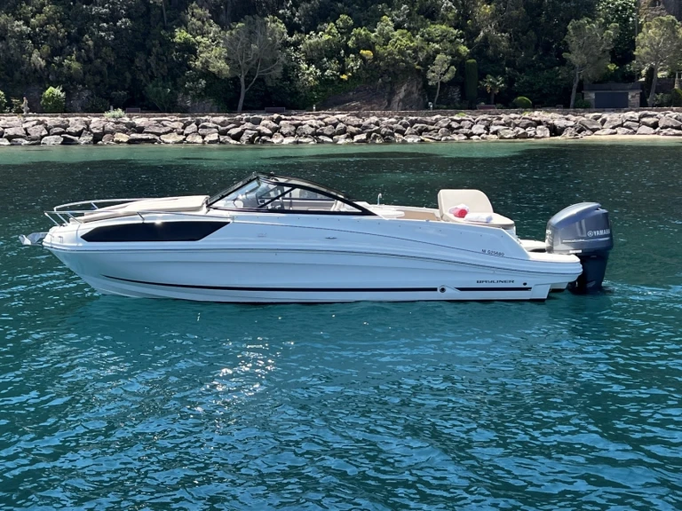 Bayliner VR6 da affittare a  Mandelieu-la-Napoule