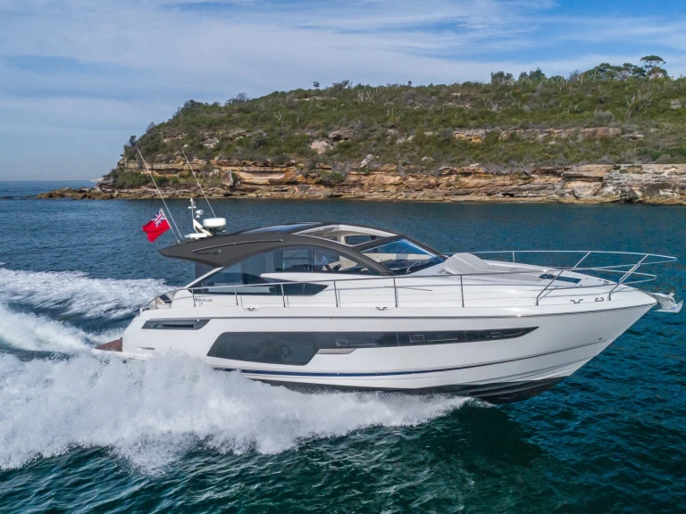 Noleggio barche Fairline Fairline 50 a Port Grimaud su Samboat