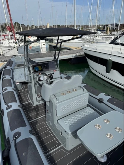 Noleggio Gommone Highfield con patente nautica