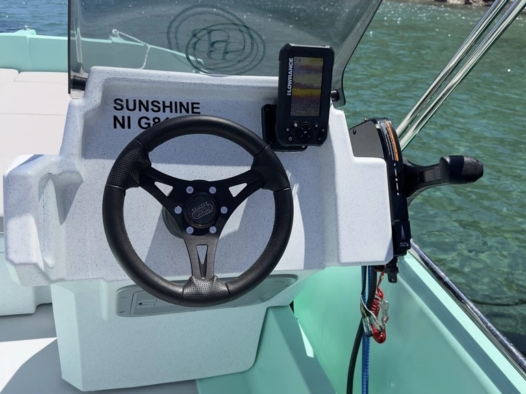 Noleggio a Mandelieu-la-Napoule – ROTO 450S su SamBoat