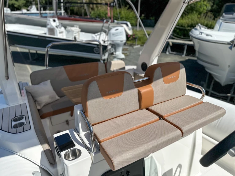 Noleggio barche La Flotte economico Medline 7.5