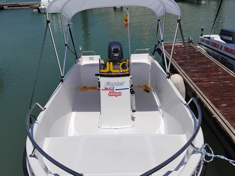 Noleggio a Spagna – FIBERPLAST  440 Open  su SamBoat