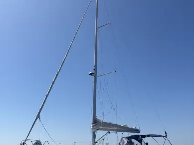 Noleggio Barca a vela Jeanneau con patente nautica