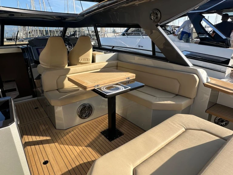 Noleggio a Ibiza Town – Focus 3X su SamBoat