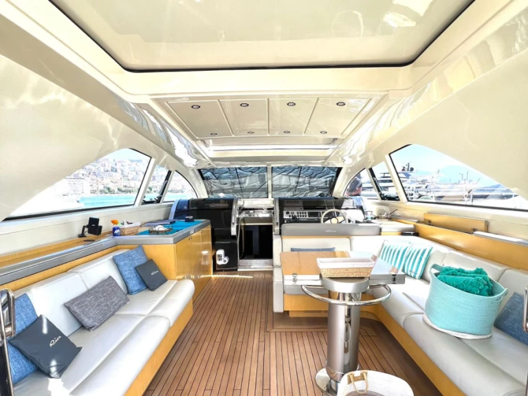 Noleggio barche Napoli economico riva ego 68