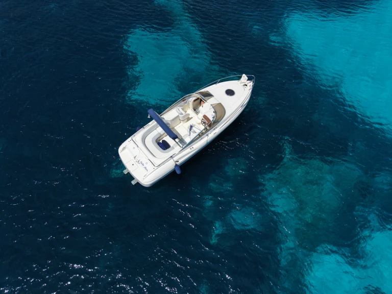 Noleggio barche Cranchi Corallo 840 a Poltu Quatu su Samboat