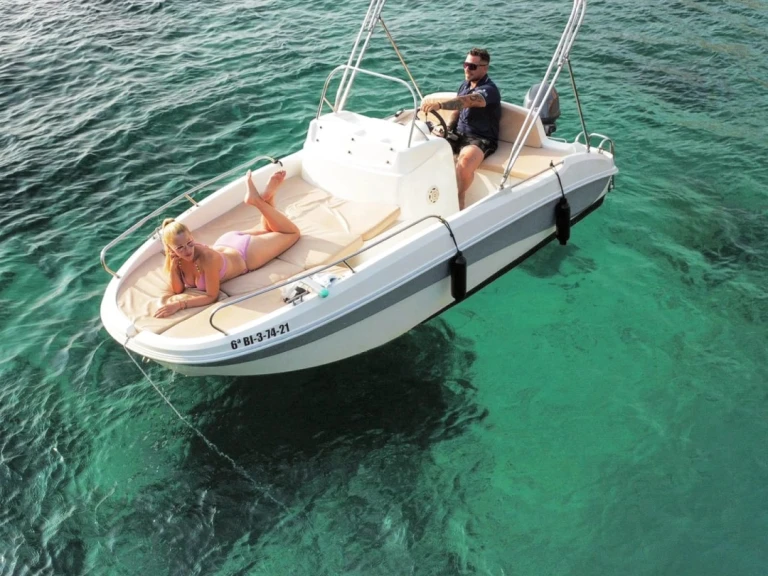 Noleggiare una Quicksilver Activ 455 Open a Sant Antoni de Portmany