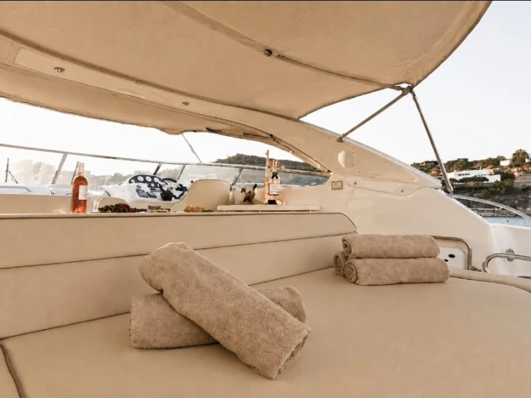 Noleggio Barca a motore a Taormina – Bavaria Bavaria 37 Sport
