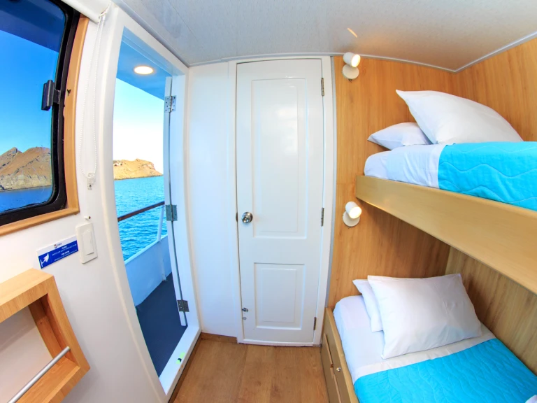 Noleggio Yacht di lusso con o senza skipper  a Puerto Baquerizo Moreno