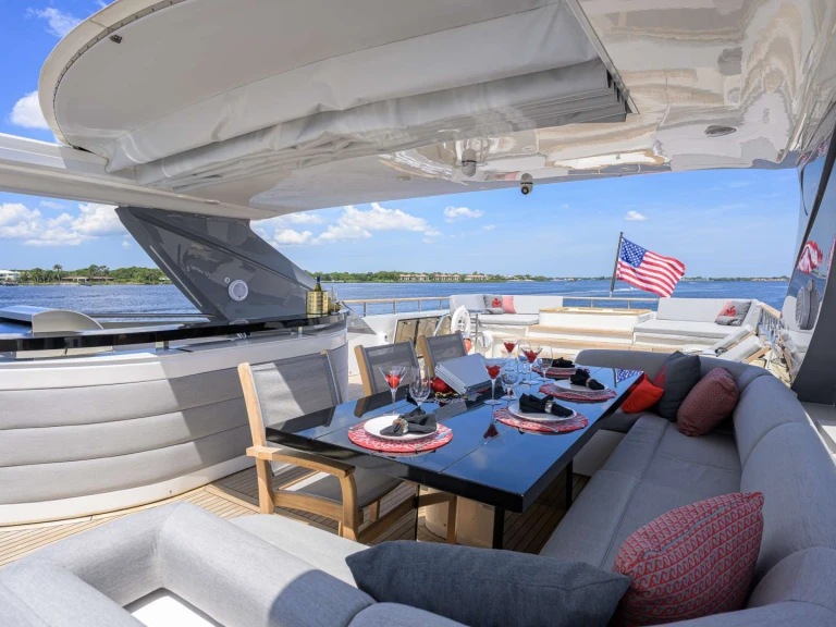 Noleggio Yacht di lusso con o senza skipper Princess, UK a Florida