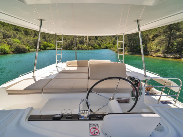 Noleggio barche Scardona economico Lagoon 46