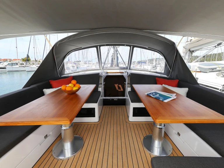 Noleggiare una Hanse Hanse 460 a Sukošan