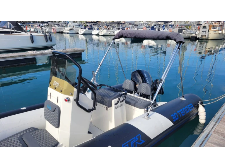 Noleggiare una  3D TENDER - TR54 a Saint-Quay-Portrieux