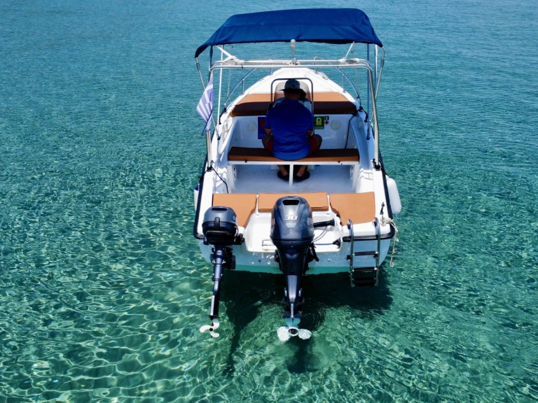 Noleggio Barca a motore a Zante – Euro marine Aiolos 500