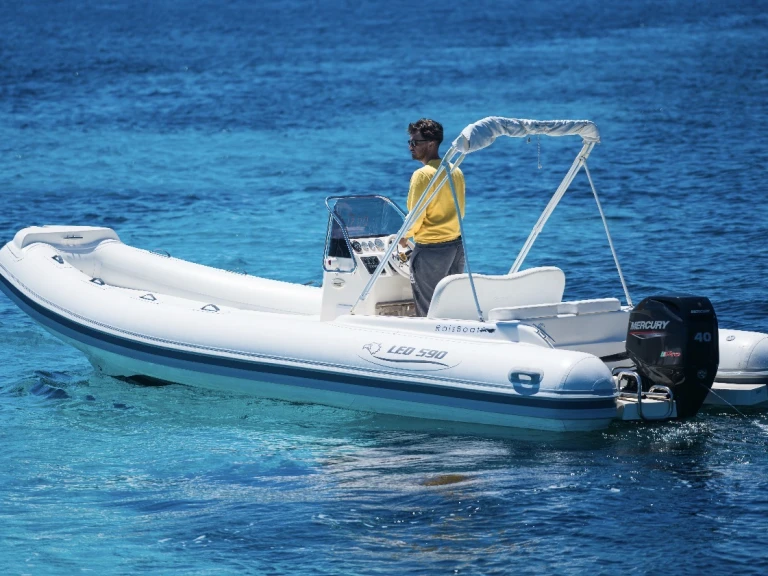 Nautica Led Nautica Led 590 da affittare a  Favignana