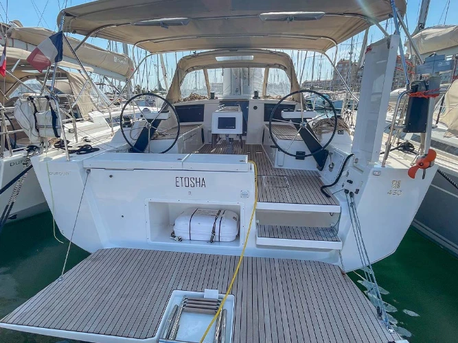 Noleggio Barca a vela a Hyères – Dufour Dufour 430