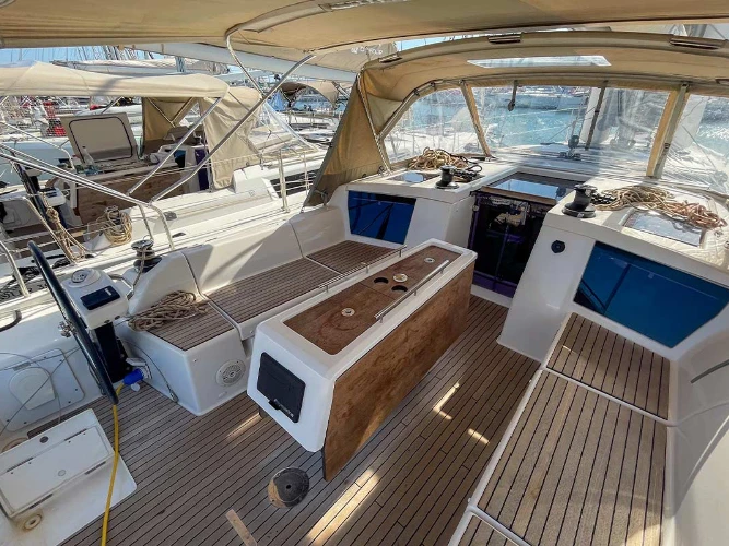 Noleggio Barca a vela Dufour con patente nautica