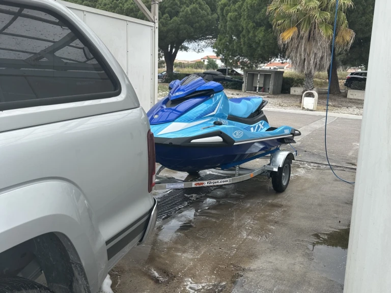 Moto d'acqua a noleggio a Saint-Cyprien al miglior prezzo