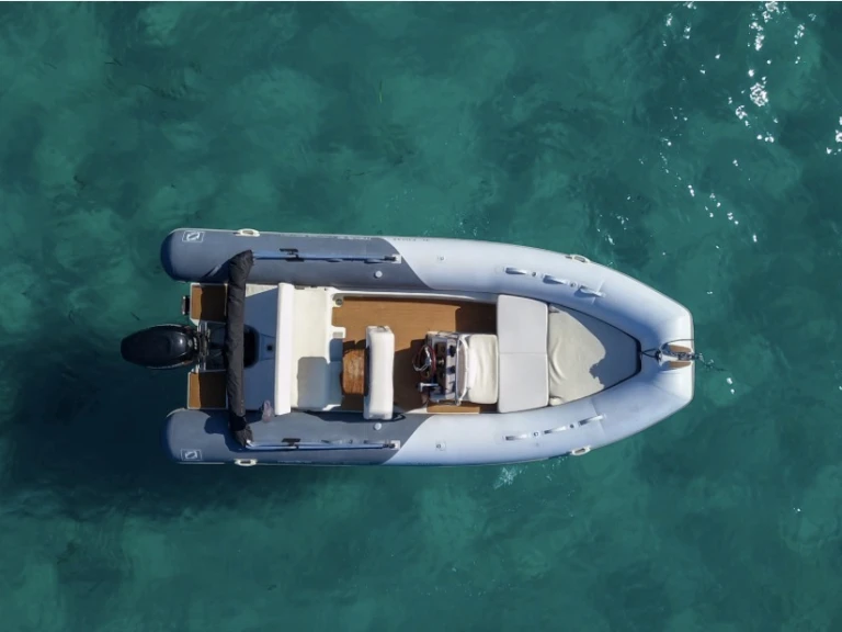 Noleggio a Hyères – Zodiac Medline 580 Limited Edition su SamBoat